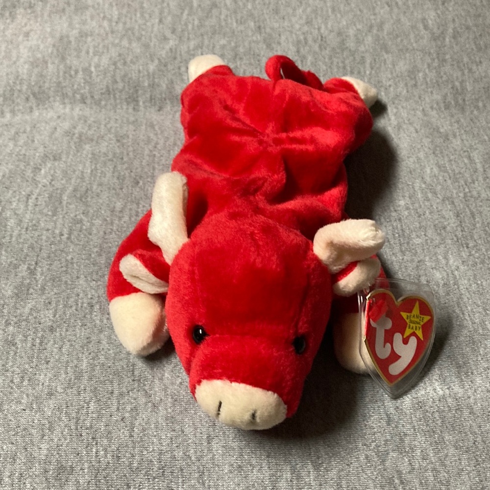 1995 Snort Beanie Baby With Tag